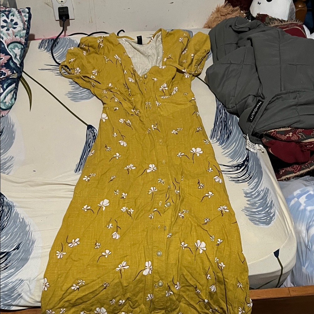 Universal Thread Yellow Floral Dress